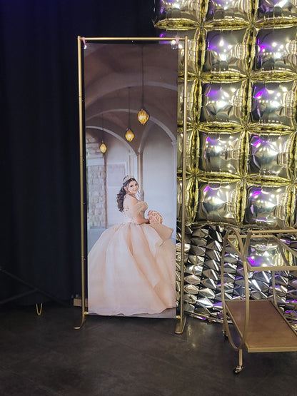 Rental | tall gold stand 2.5'x6'