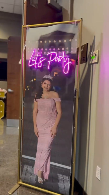 Rental | tall gold stand 2.5'x6'